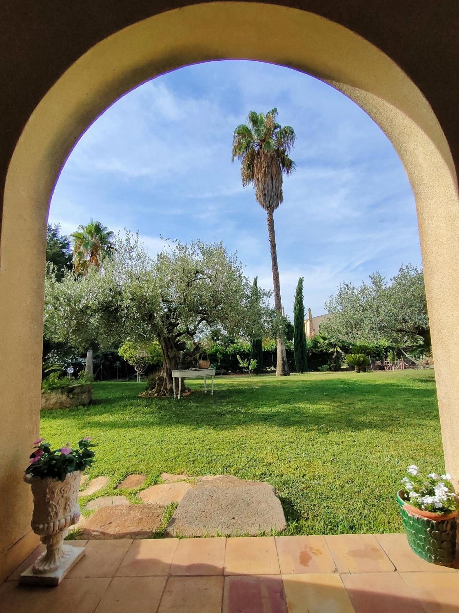 La Finestra Sul Limone Bed & Breakfast Castelvetrano Exterior photo